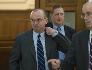 Adrian King leaves courtroom (Pool photo by Clem Murray / Philadelphia Inquirer & Daily News)